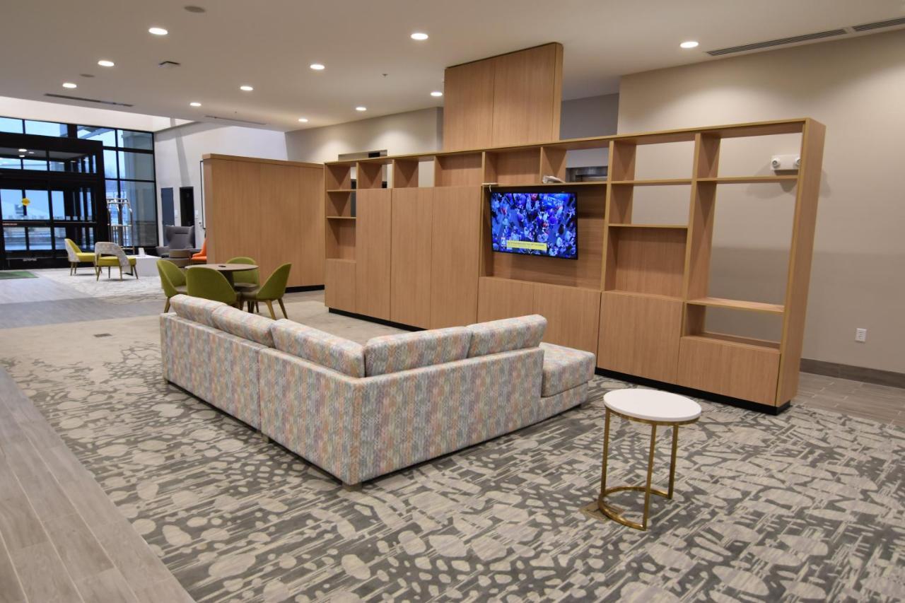Holiday Inn - Kansas City - Northeast By Ihg Kültér fotó
