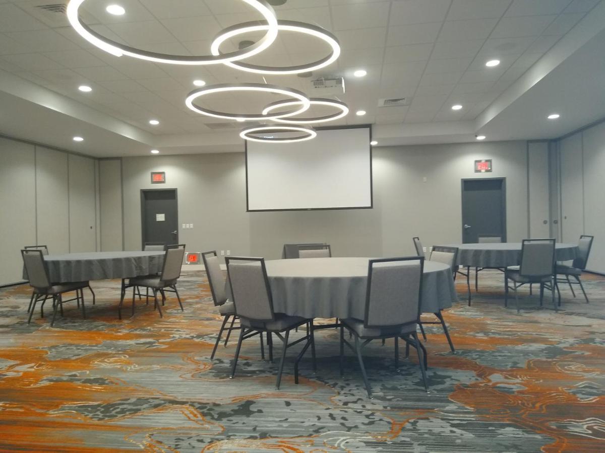 Holiday Inn - Kansas City - Northeast By Ihg Kültér fotó
