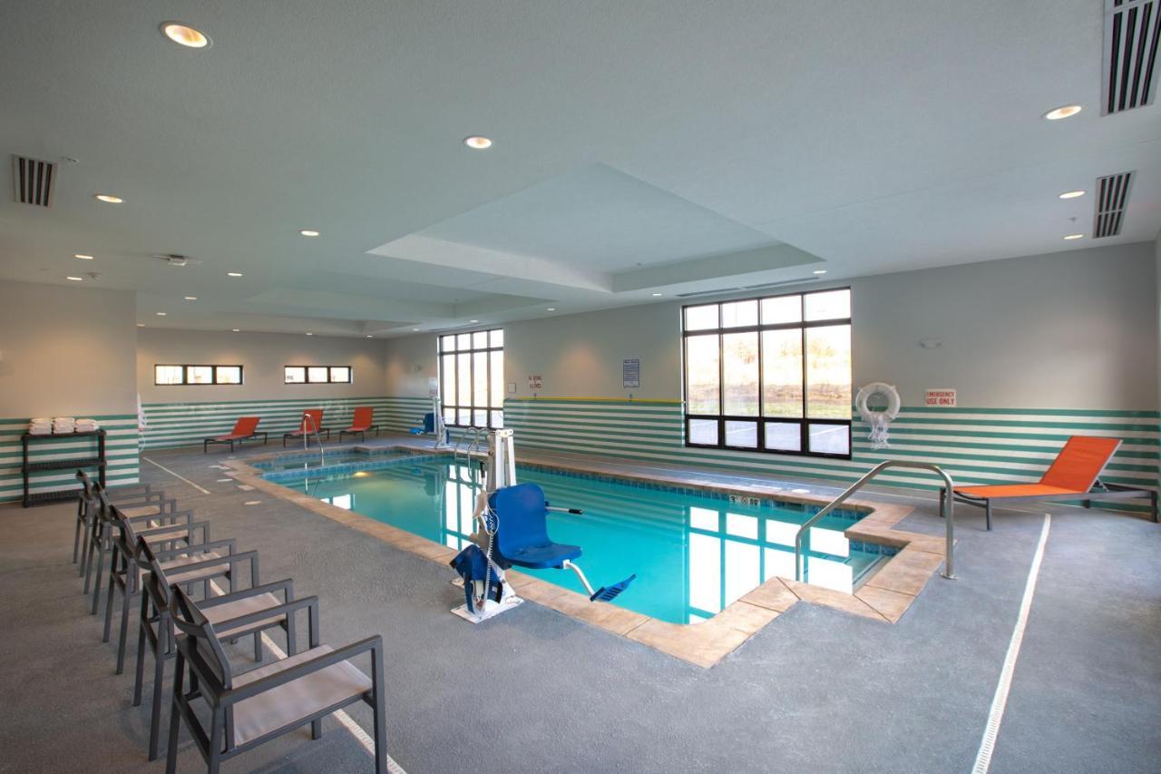 Holiday Inn - Kansas City - Northeast By Ihg Kültér fotó