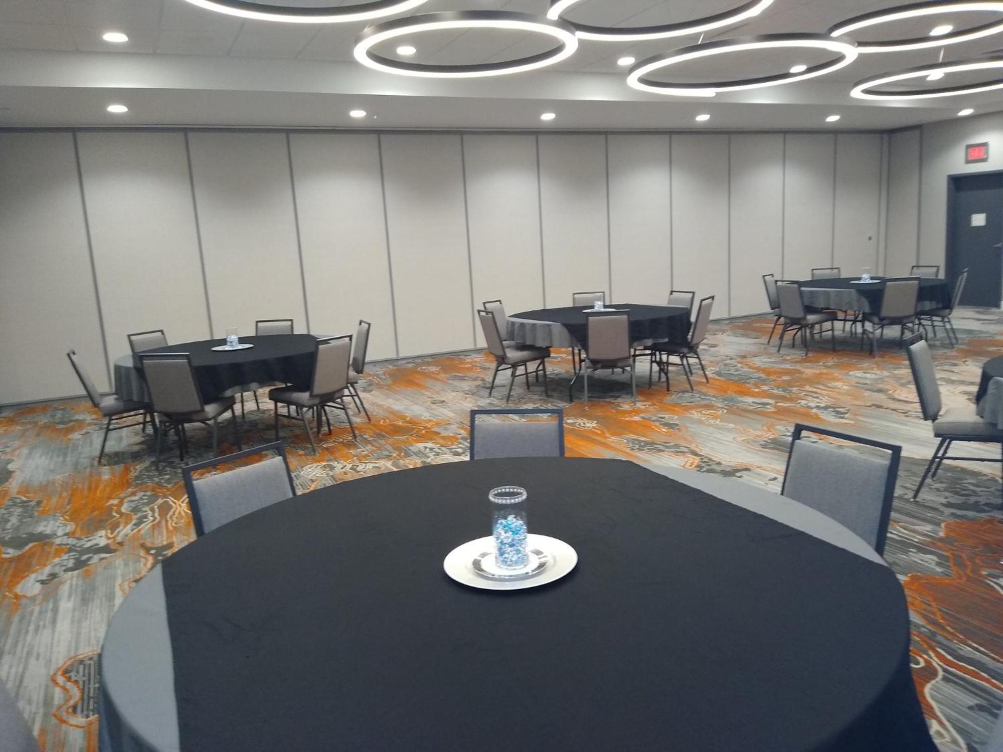 Holiday Inn - Kansas City - Northeast By Ihg Kültér fotó